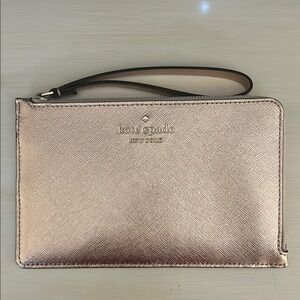 Kate Spade Metallic Wristlet in Rose Gold